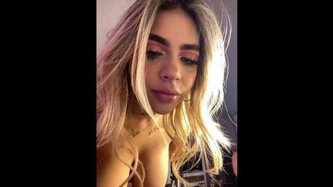 miawhitepink_ @ stripchat on 20241018