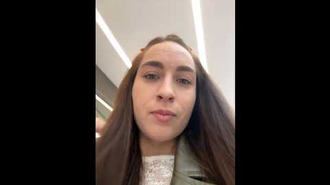 holly_play @ stripchat on 20241019
