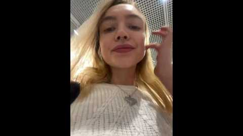 miss_elfie @ stripchat on 20241019