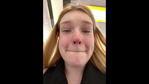 honey___hot @ stripchat on 20241020