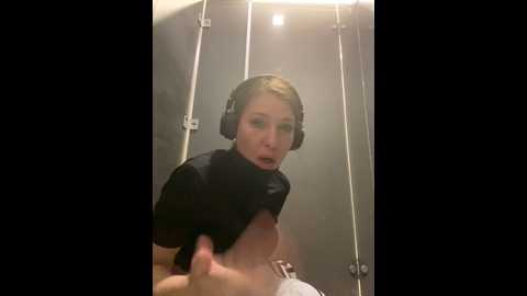 mila_dream69 @ stripchat on 20241021