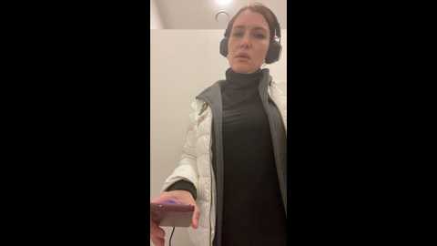 mila_dream69 @ stripchat on 20241022