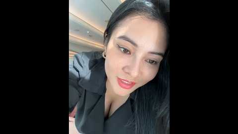 missvogue_010 @ stripchat on 20241022