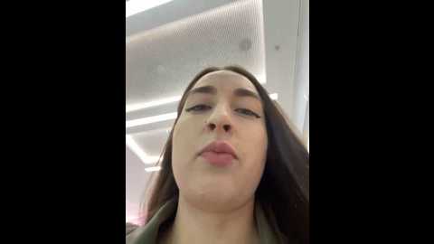 holly_play @ stripchat on 20241023