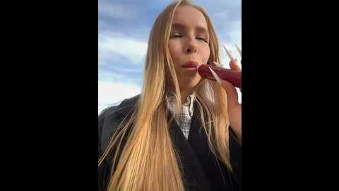 mur_girl @ stripchat on 20241024