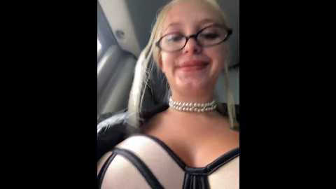 milkyy_wway @ stripchat on 20241025