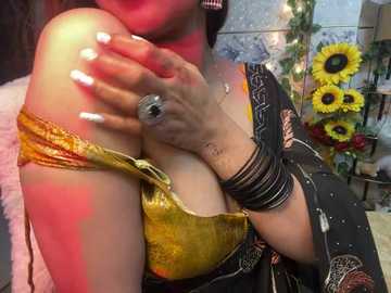 mahimagicdoll_desi @ stripchat on 20241026