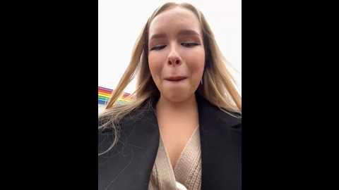 mur_girl @ stripchat on 20241026