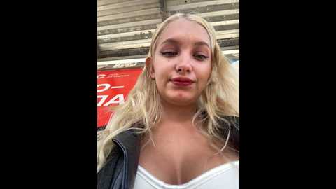 milkyy_wway @ stripchat on 20241027