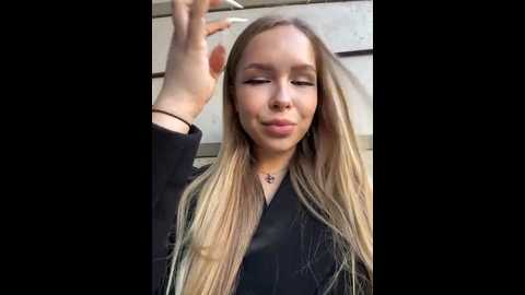 mur_girl @ stripchat on 20241031