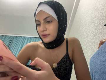gumusguray @ stripchat on 20241102