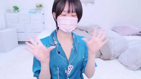 umi_umi_7 @ stripchat on 20241102