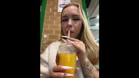mur_girl @ stripchat on 20241103