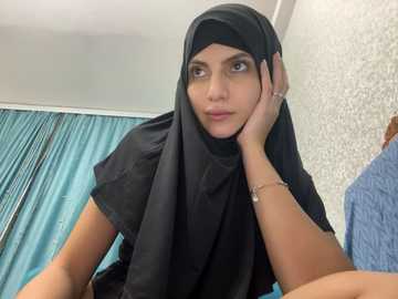 gumusguray @ stripchat on 20241106