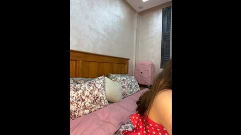 nada_princesse @ stripchat on 20241108