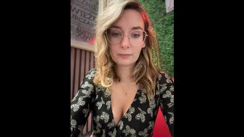 the_snowwhitee @ stripchat on 20241110