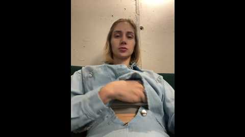 feral_berry_8133 @ stripchat on 20241111