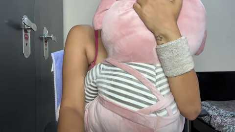 riya_stream @ stripchat on 20241111