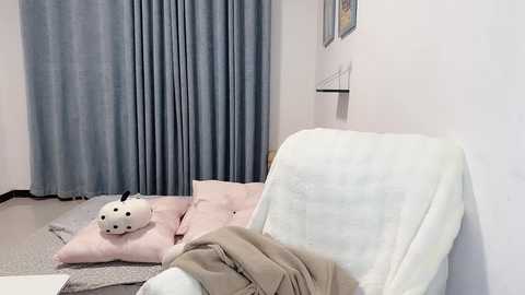 bella_175 @ stripchat on 20241112