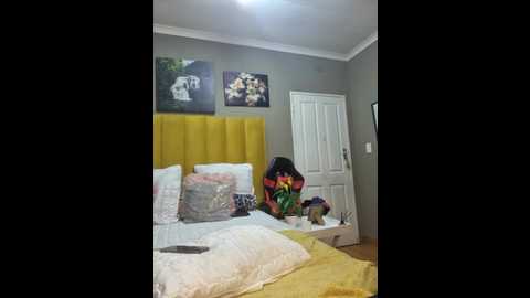 bustygoddess32 @ stripchat on 20241112
