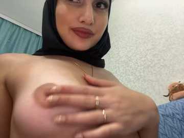 gumusguray @ stripchat on 20241114
