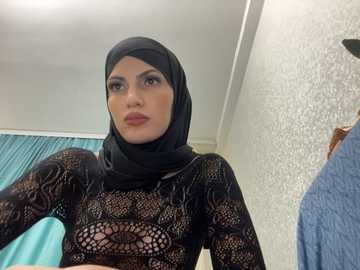 gumusguray @ stripchat on 20241115