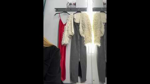 mur_girl @ stripchat on 20241117
