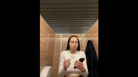 holly_play @ stripchat on 20241120