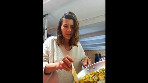 lina_lou4 @ stripchat on 20241120