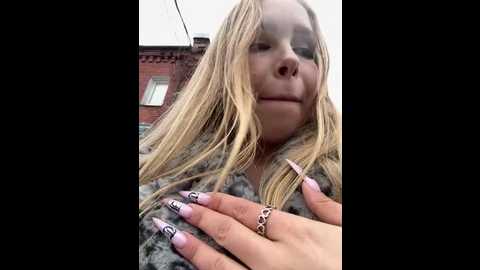 mur_girl @ stripchat on 20241120