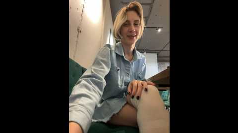 feral_berry_8133 @ stripchat on 20241121