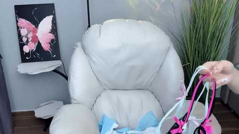qi_baby @ stripchat on 20241121