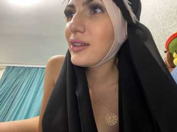 gumusguray @ stripchat on 20241122