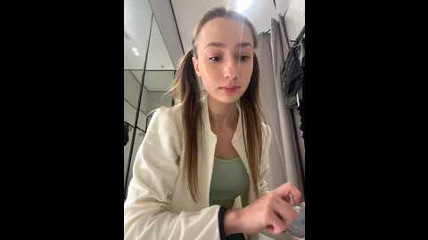 lia__love @ stripchat on 20241122