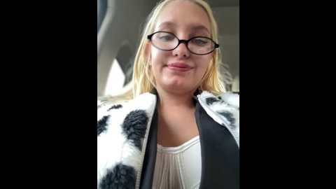 milkyy_wway @ stripchat on 20241122