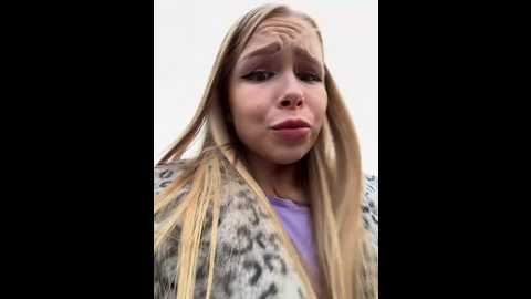 mur_girl @ stripchat on 20241122