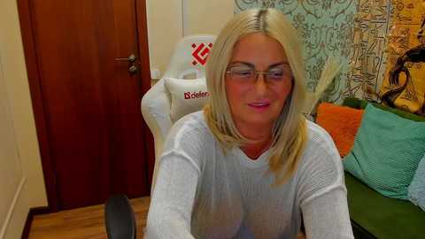 scarlett_mai @ stripchat on 20241122