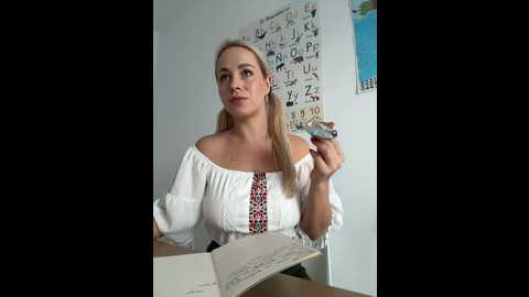 streetdoll @ stripchat on 20241122