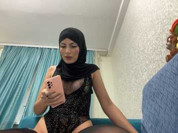 gumusguray @ stripchat on 20241123