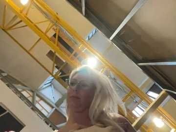 didi_diamond @ stripchat on 20241128