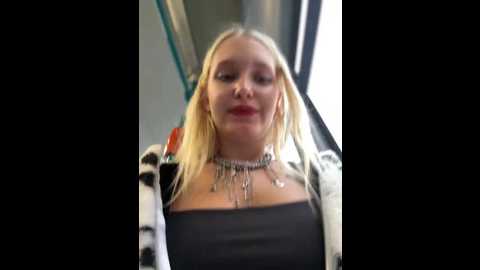milkyy_wway @ stripchat on 20241128