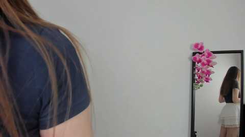 lilly_colins @ stripchat on 20241201