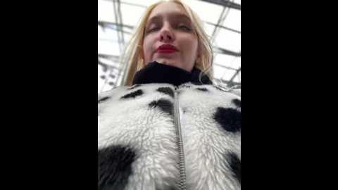 milkyy_wway @ stripchat on 20241201