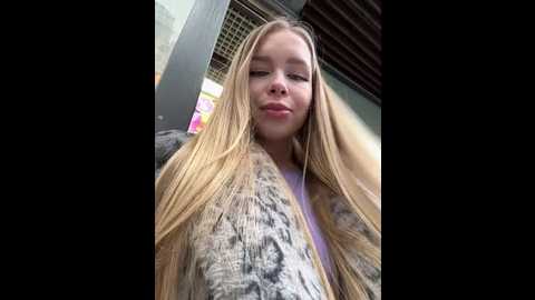 mur_girl @ stripchat on 20241201