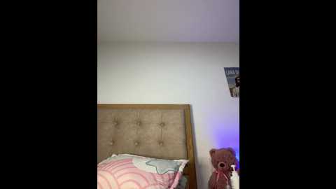 your_honeey @ stripchat on 20241201