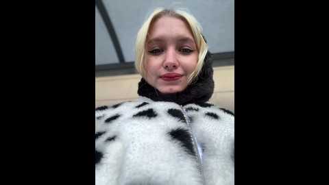 milkyy_wway @ stripchat on 20241204
