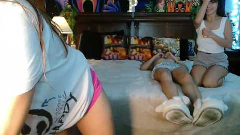 3littleschoolteens @ stripchat on 20241206