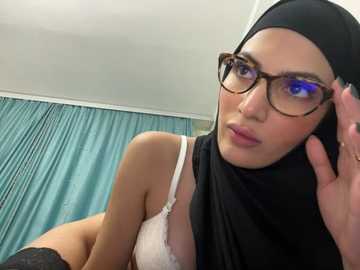 gumusguray @ stripchat on 20241206