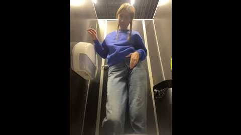 lia__love @ stripchat on 20241208