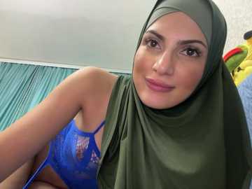 gumusguray @ stripchat on 20241209